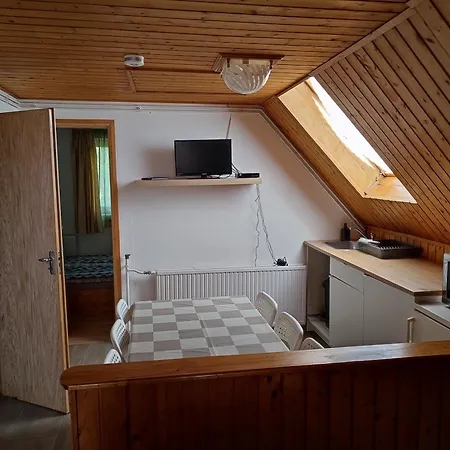 Aranyharmat Apartman Eu Balatonlelle Exterior photo