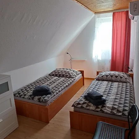 Aranyharmat Apartman Eu Balatonlelle Exterior photo