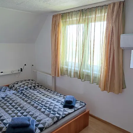 Aranyharmat Apartman Eu Balatonlelle Exterior photo
