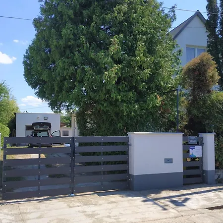 Aranyharmat Apartman Eu Balatonlelle Exterior photo