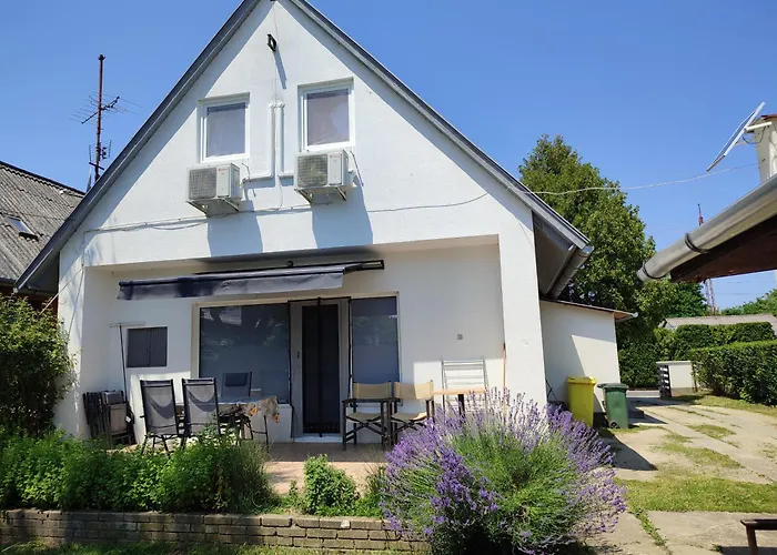 Aranyharmat Apartman Eu